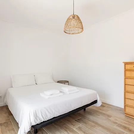 Apartamento T2 Com Terraco *